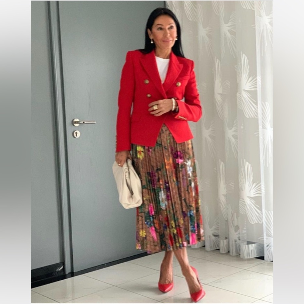NEW RED BLAZER WITH GOLD BUTTONS SIZE XS